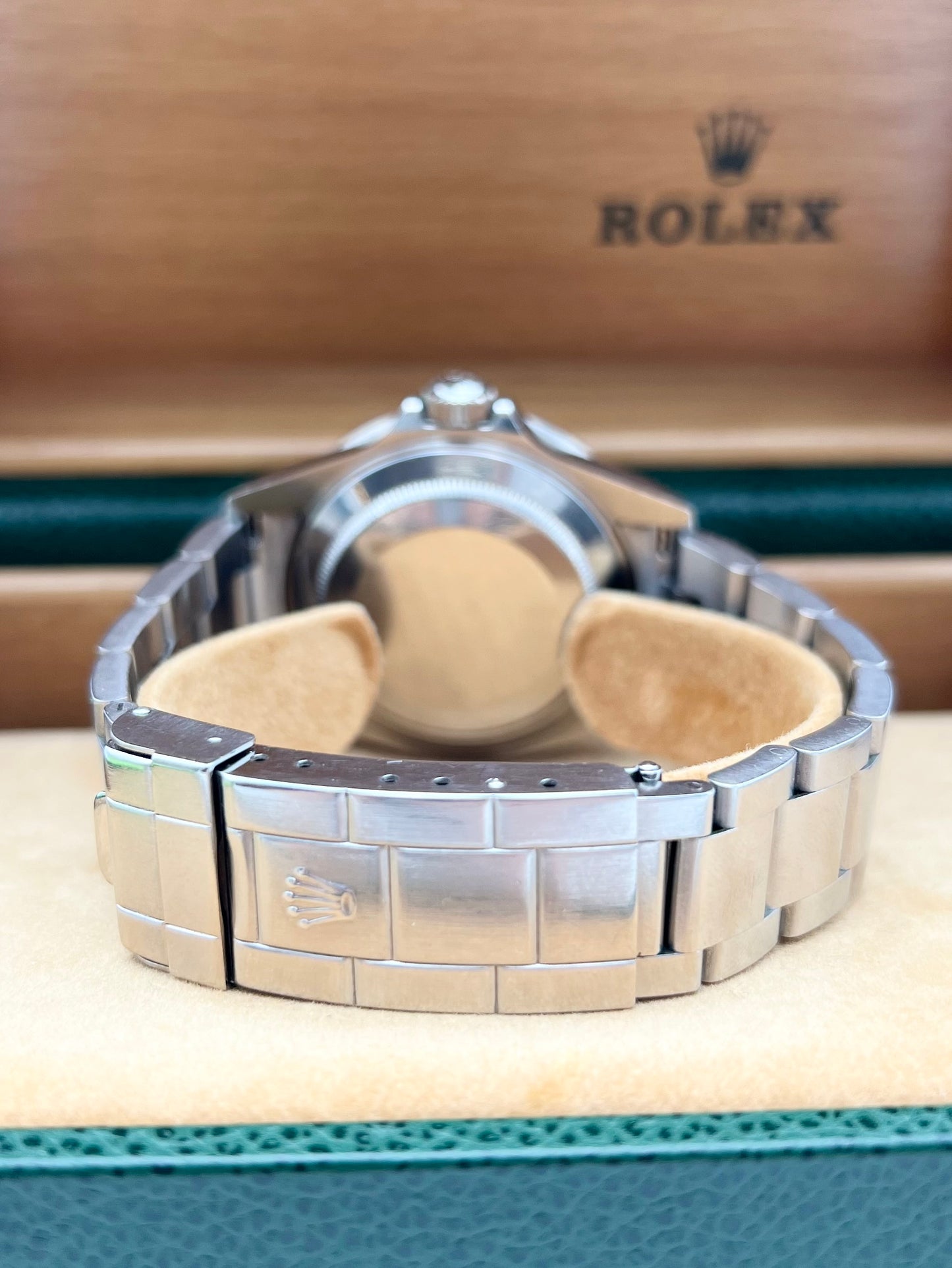 Rolex Submariner 16610LV “Fat Four”