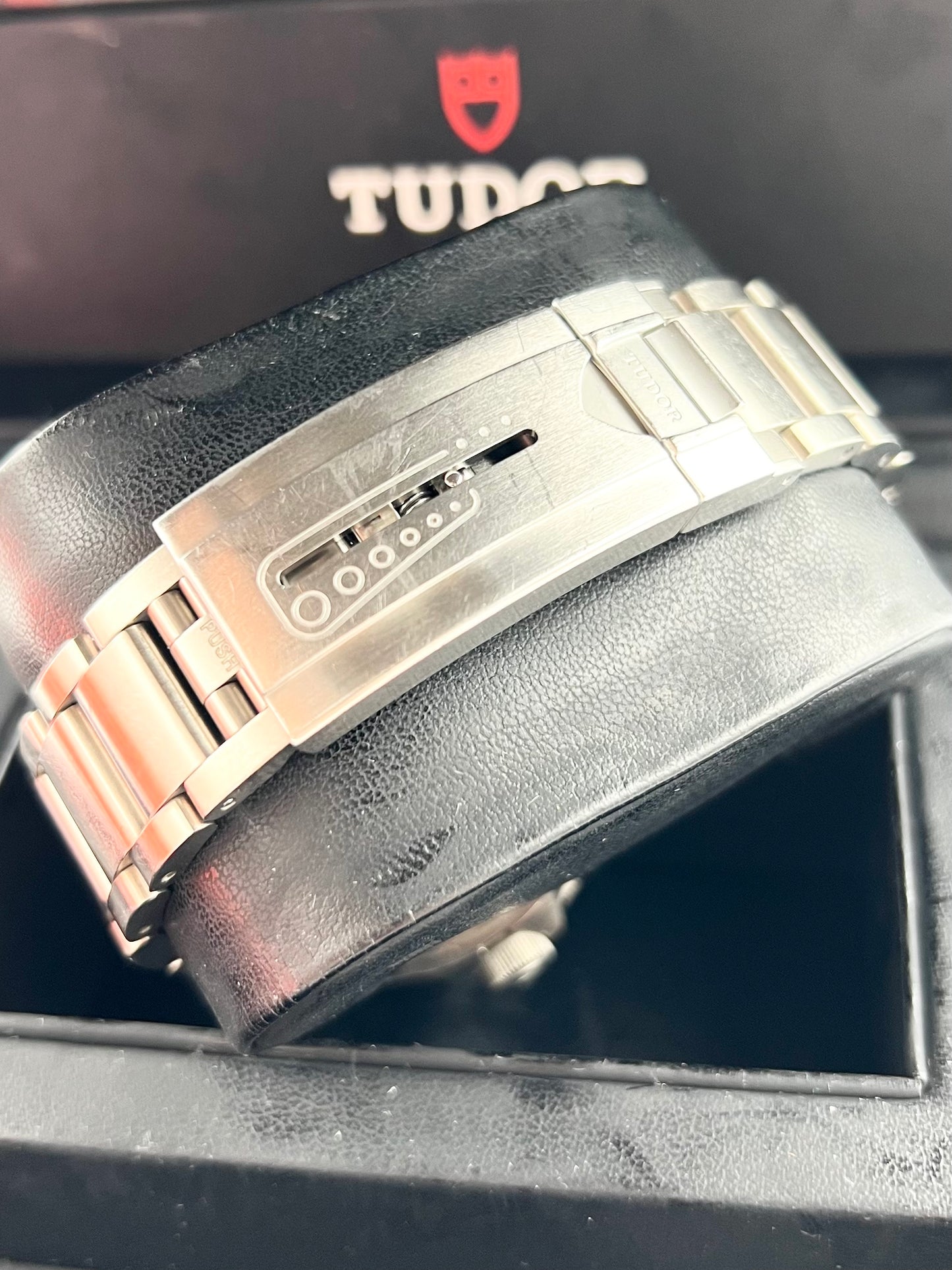 Tudor Pelagos