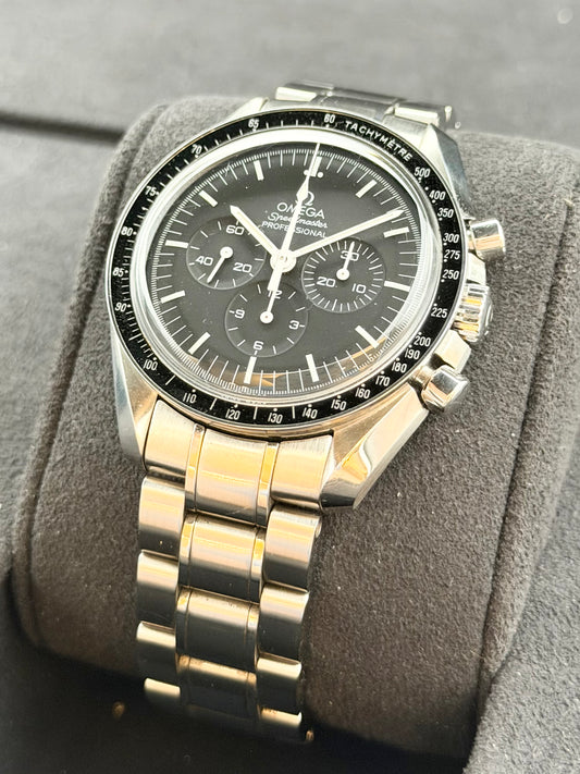 Omega Speedmaster Moonwatch Professional