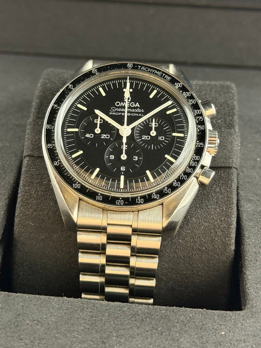 Omega Speedmaster Moonwatch Professional