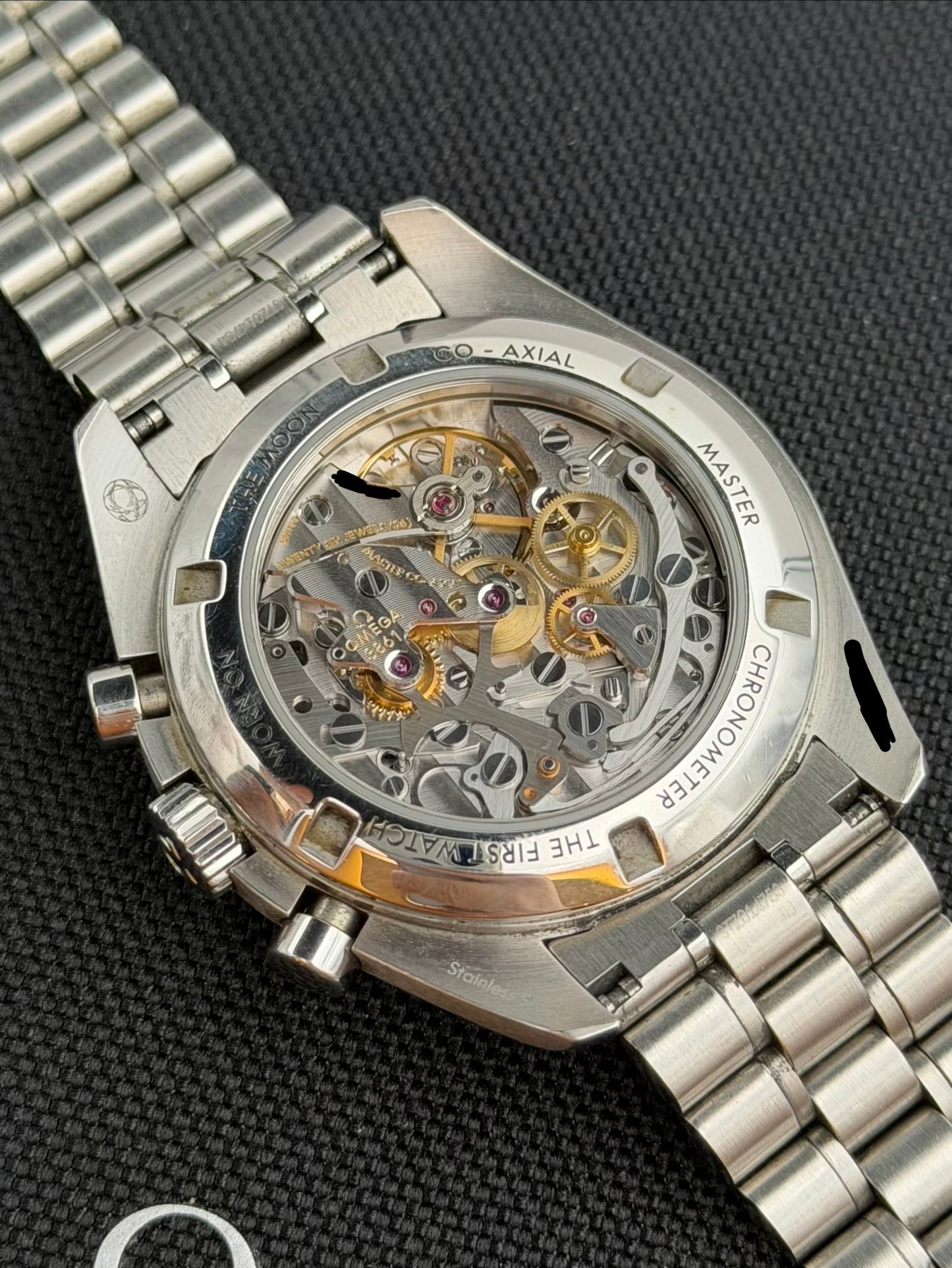 Omega Speedmaster Moonwatch Professional