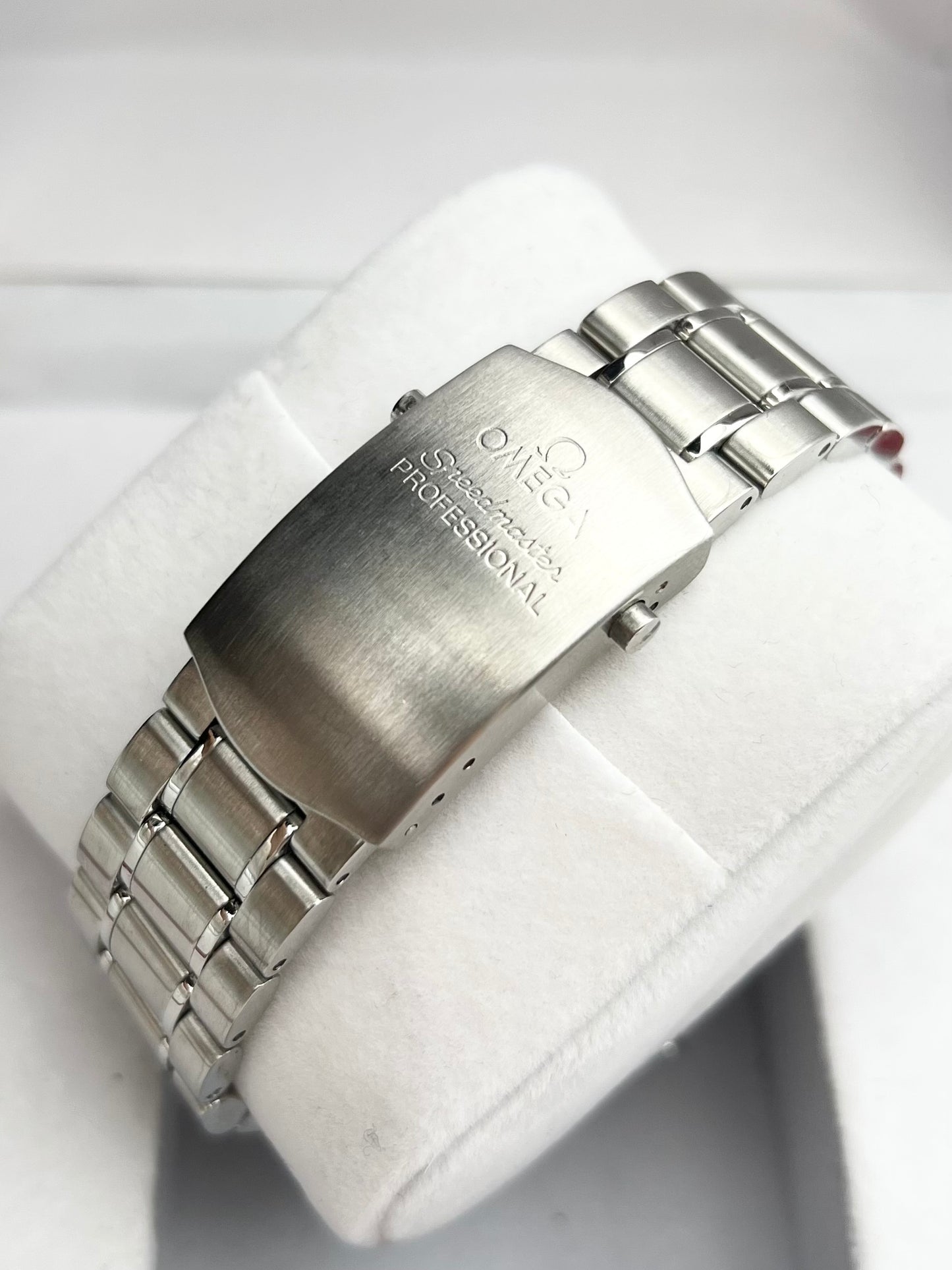 Omega Speedmaster Moonwatch