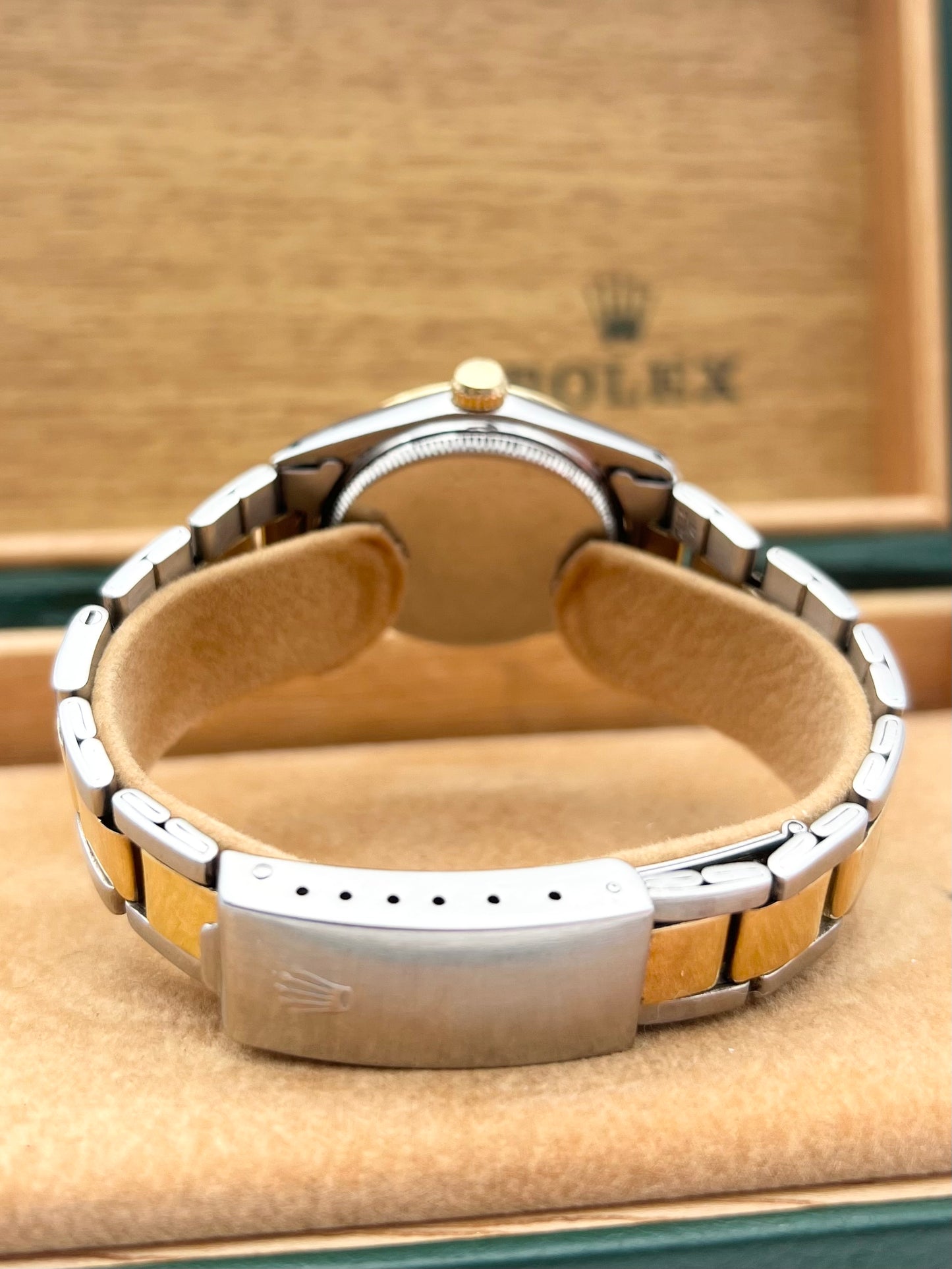 Rolex Oyster Perpetual 6748