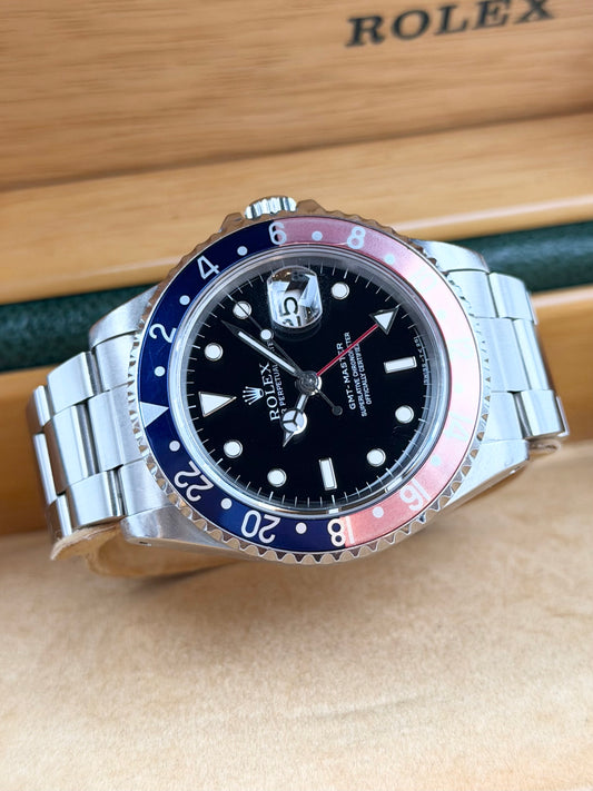 Rolex GMT-Master 16700