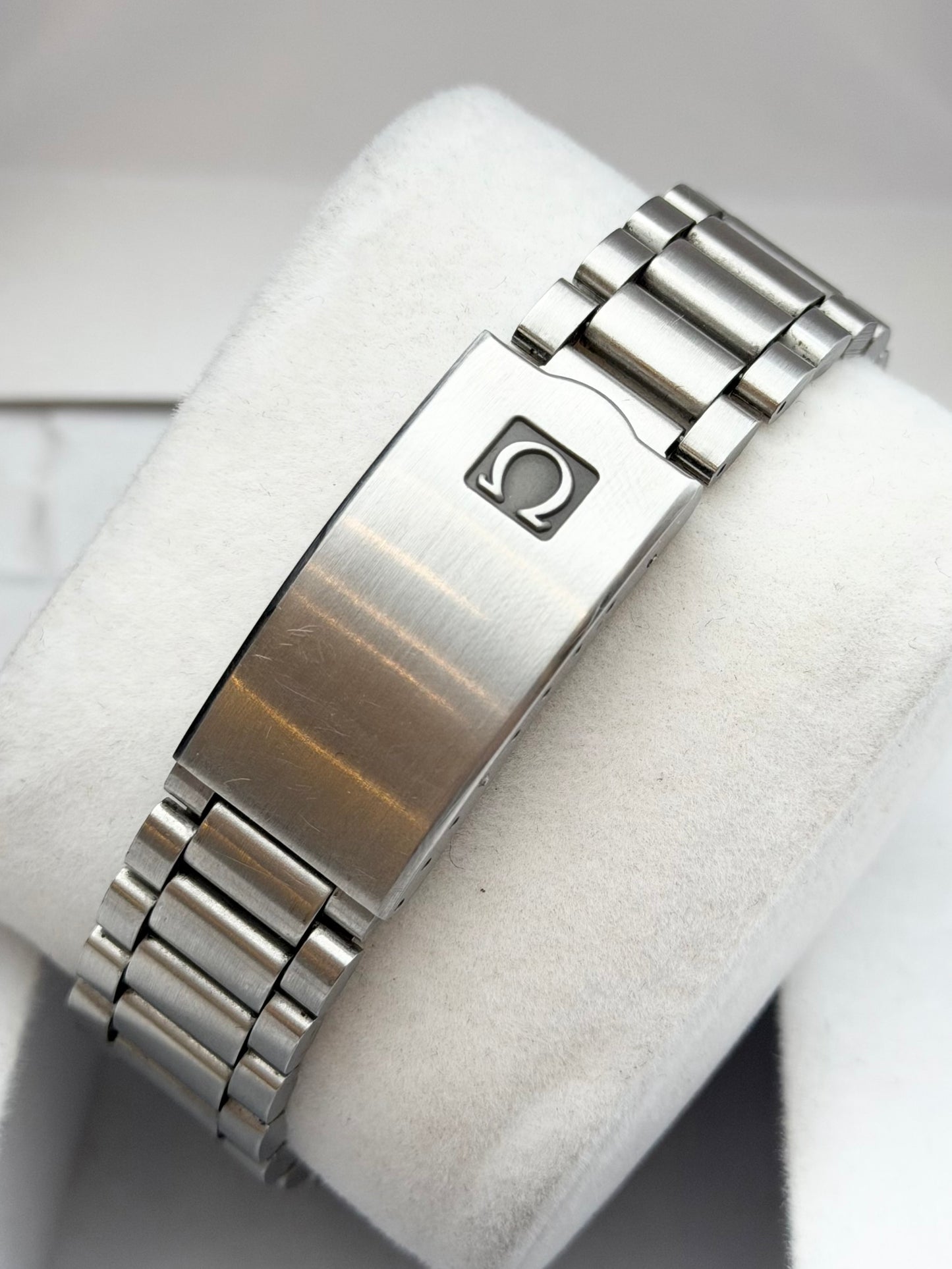 Omega Speedmaster Moonwatch