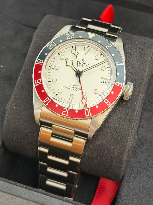 Tudor Black Bay GMT