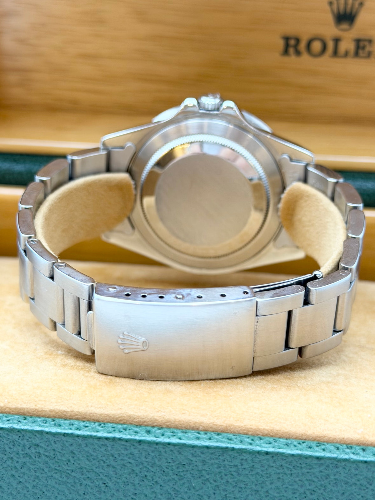 Rolex GMT-Master 16700