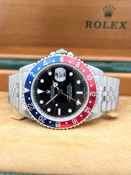 Rolex GMT-Master 16700
