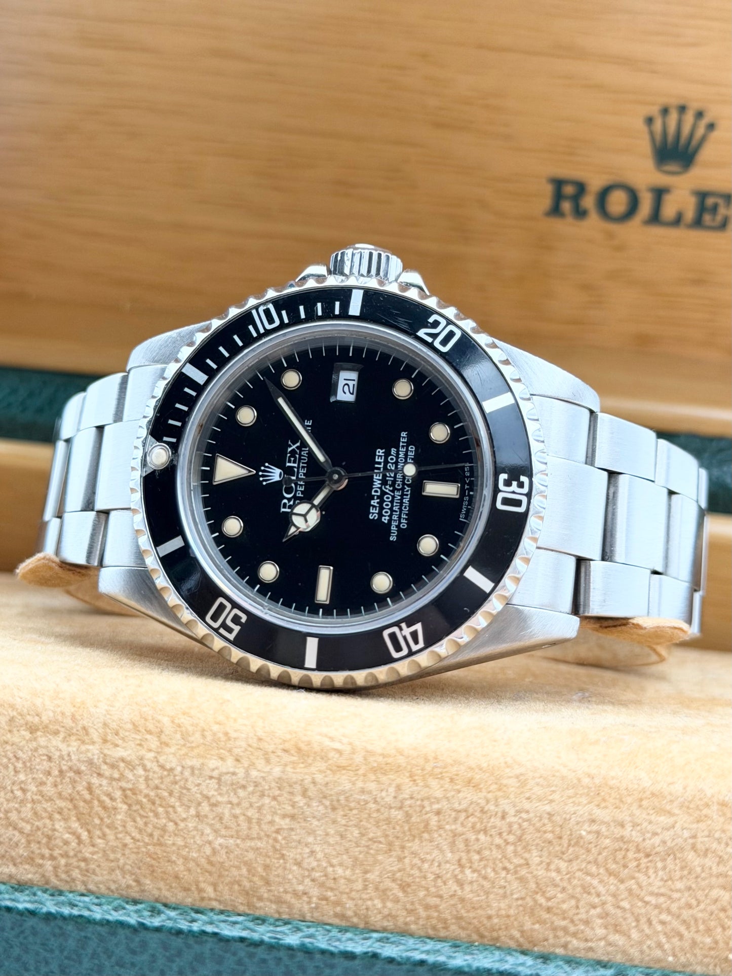 Rolex Sea-Dweller 16600