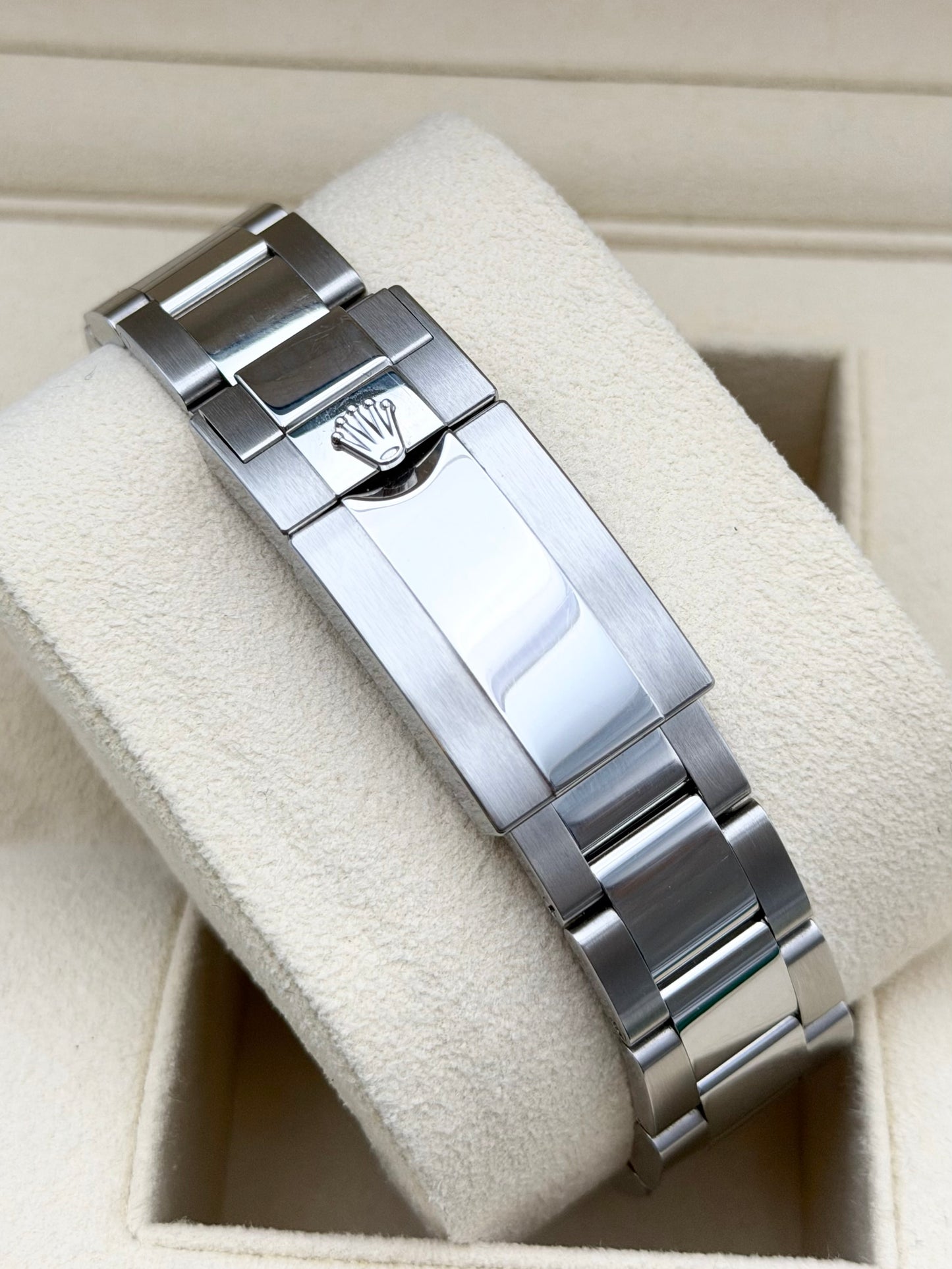 Rolex GMT-Master II 126710GRNR