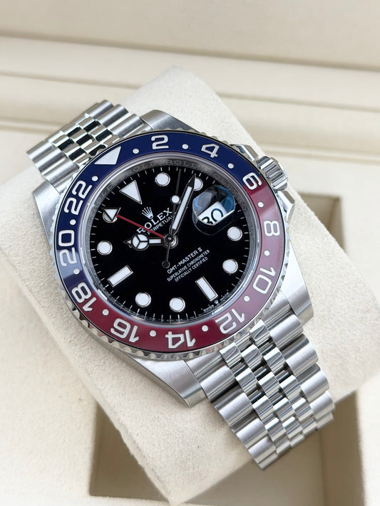 Rolex GMT-Master II 126710BLRO