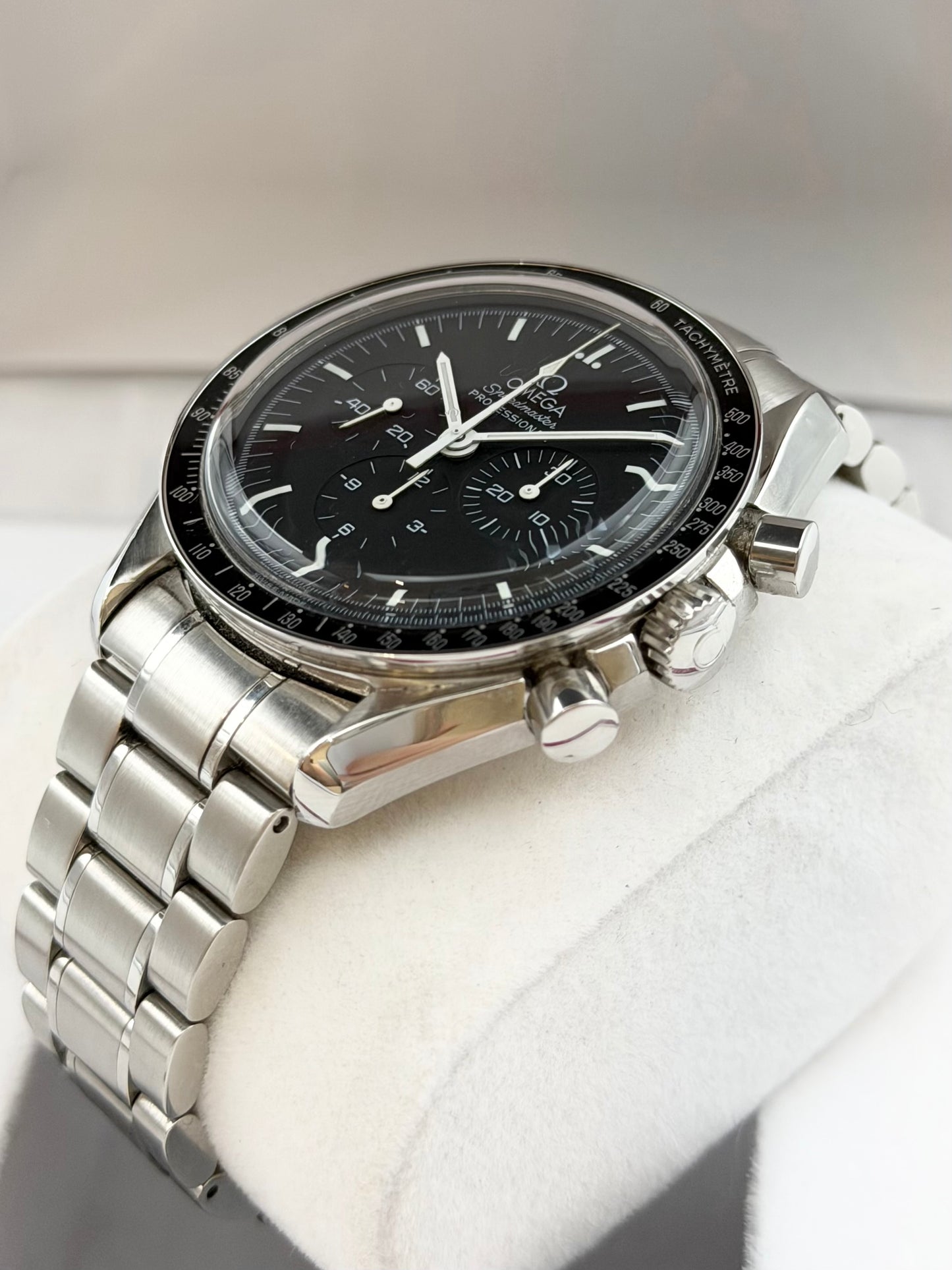 Omega Speedmaster Moonwatch