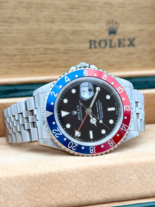 Rolex GMT-Master 16700