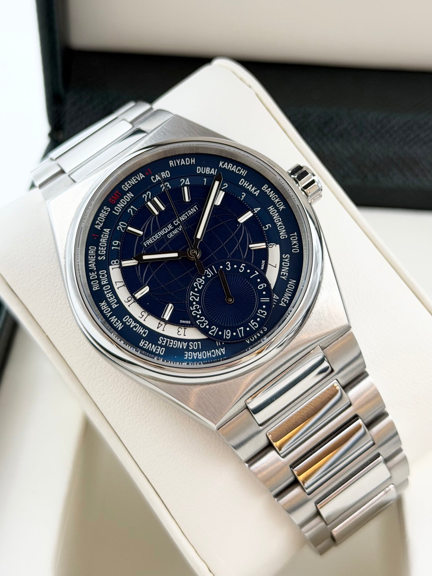 Frederique Constant Highlife Worldtimer Manufacture