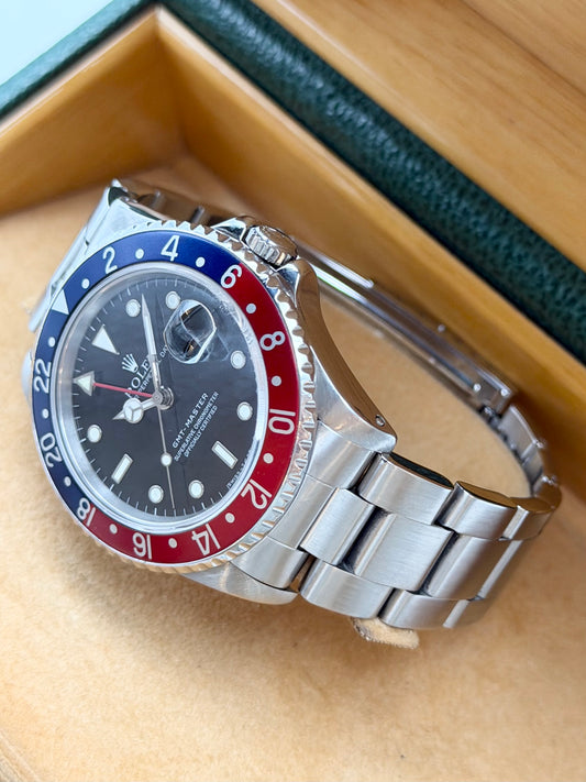 Rolex GMT-Master 16700