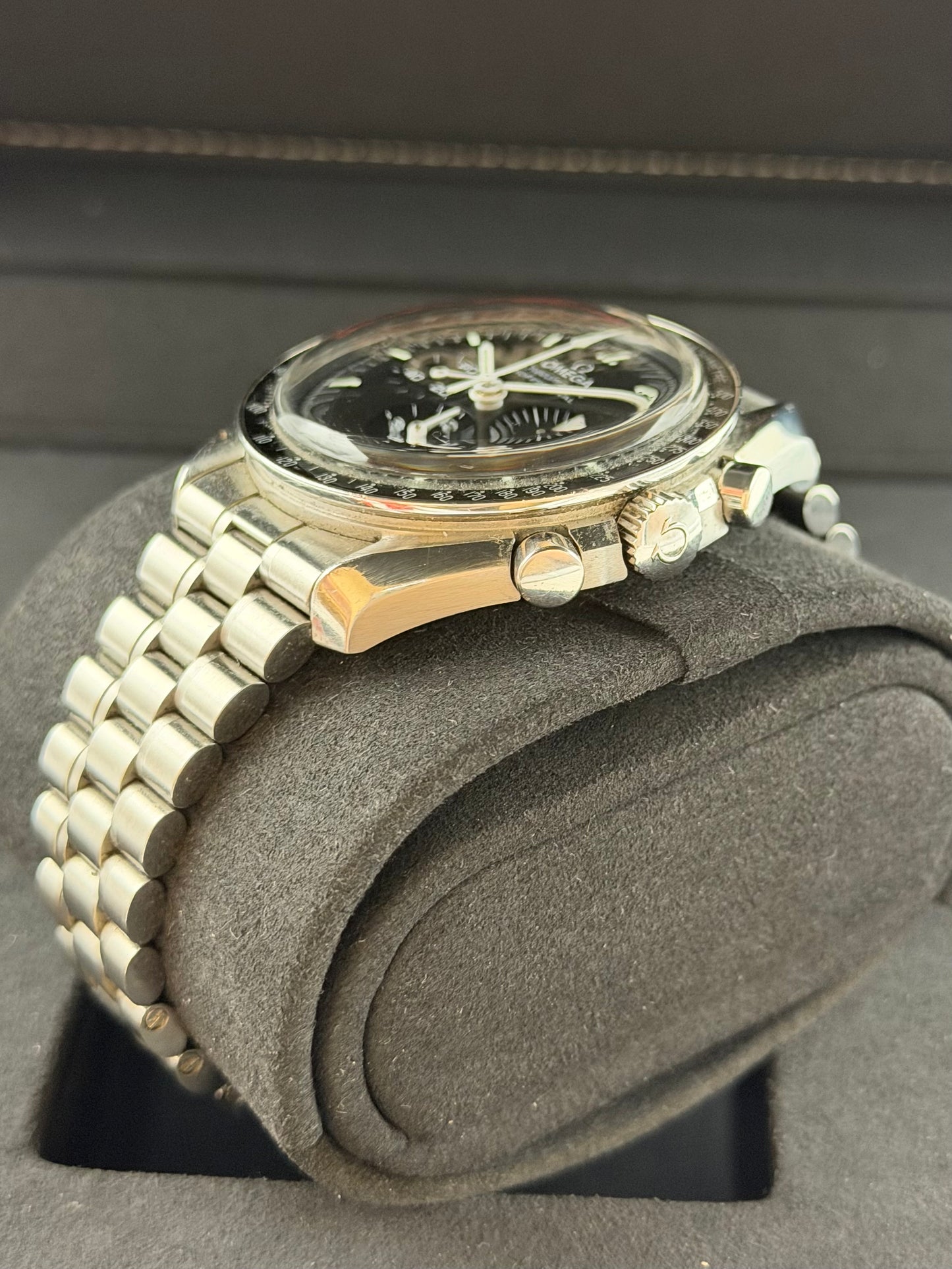 Omega Speedmaster Moonwatch Professional