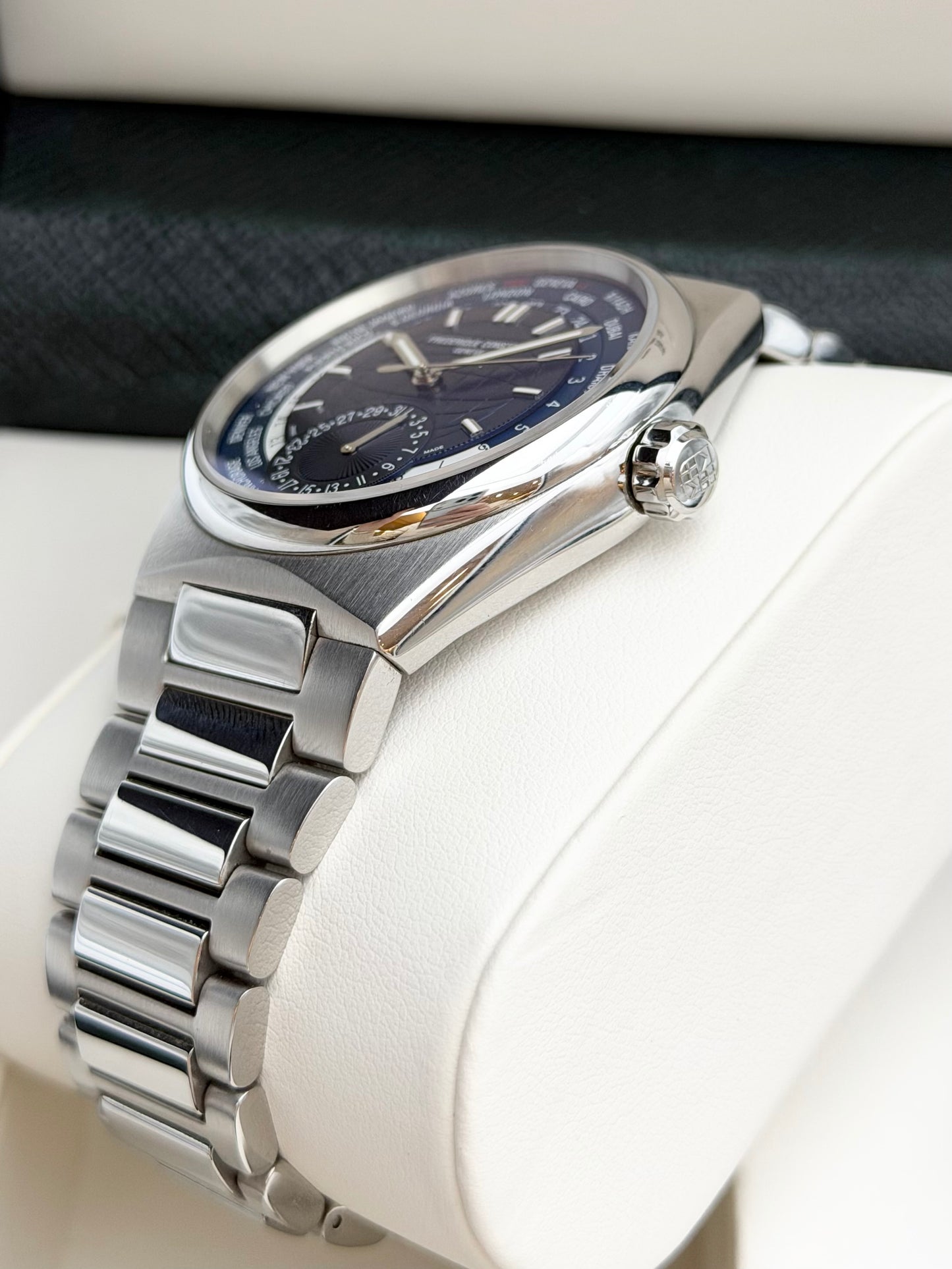 Frederique Constant Highlife Worldtimer Manufacture