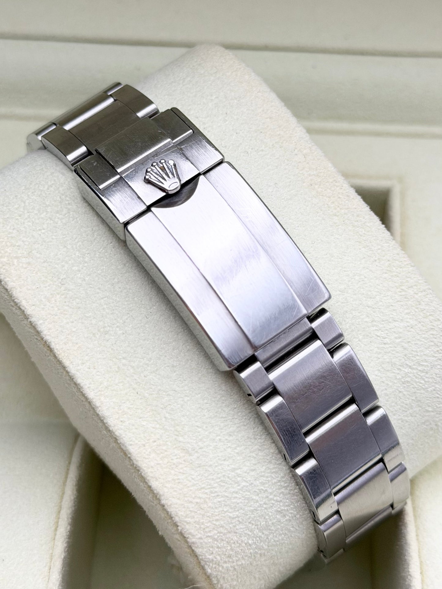 Rolex Explorer 214270