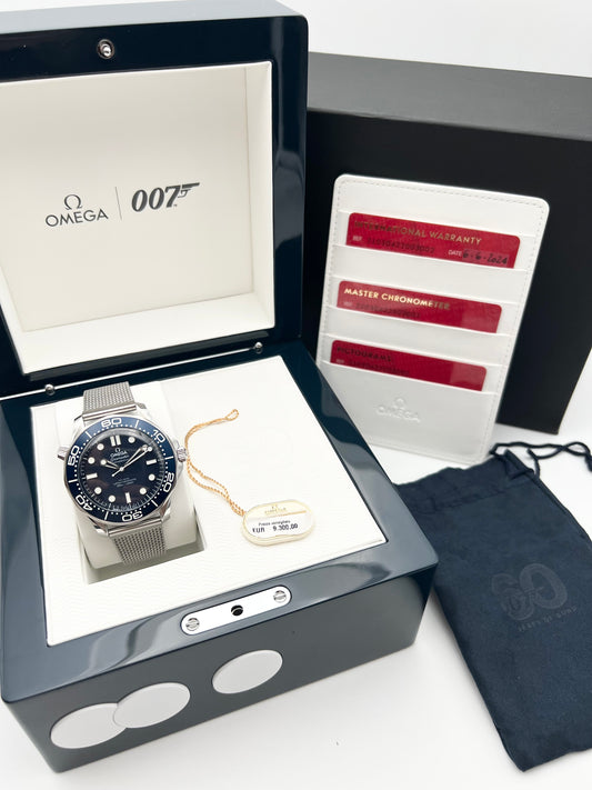 Omega Seamaster Diver 300M “James Bond 60th Anniversary”
