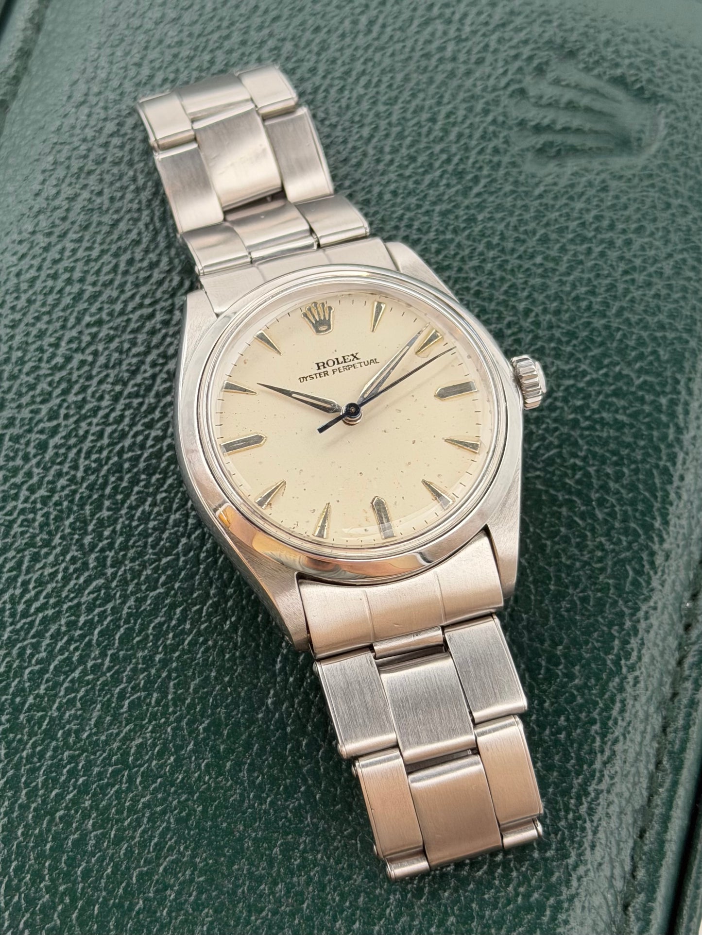 Rolex Oyster Perpetual 1002