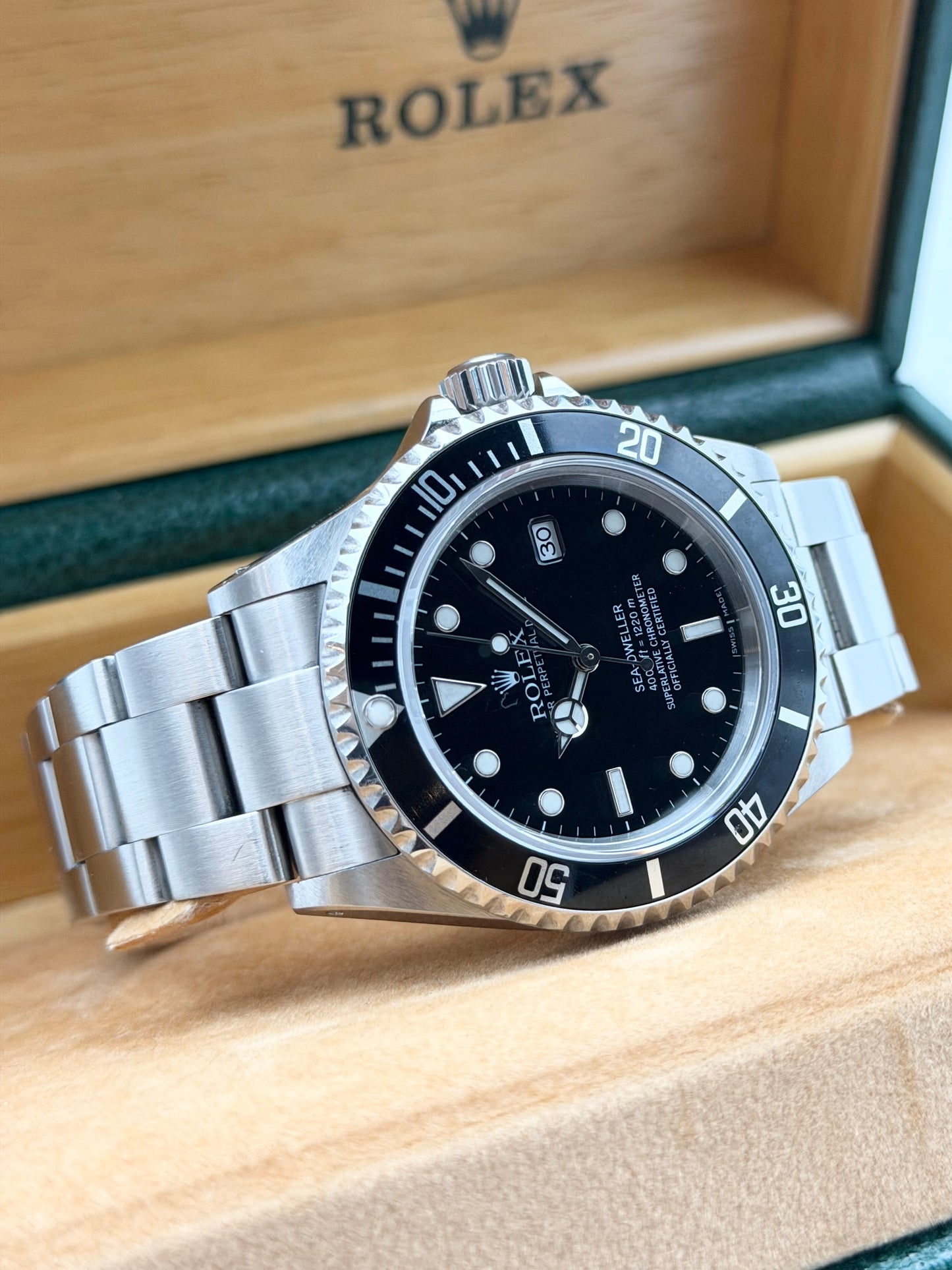 Rolex Sea-Dweller 16600