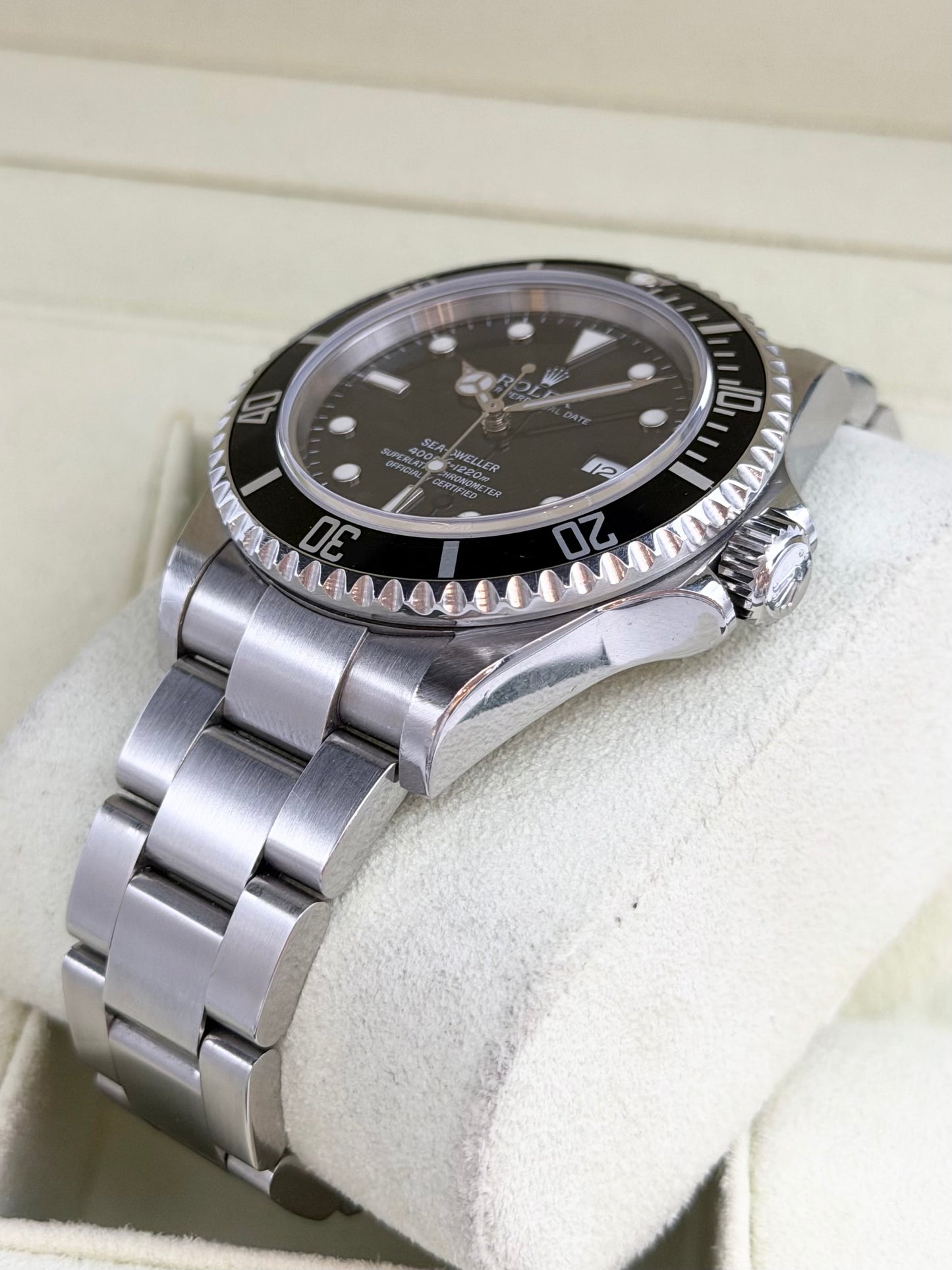 Rolex Sea-Dweller 16600