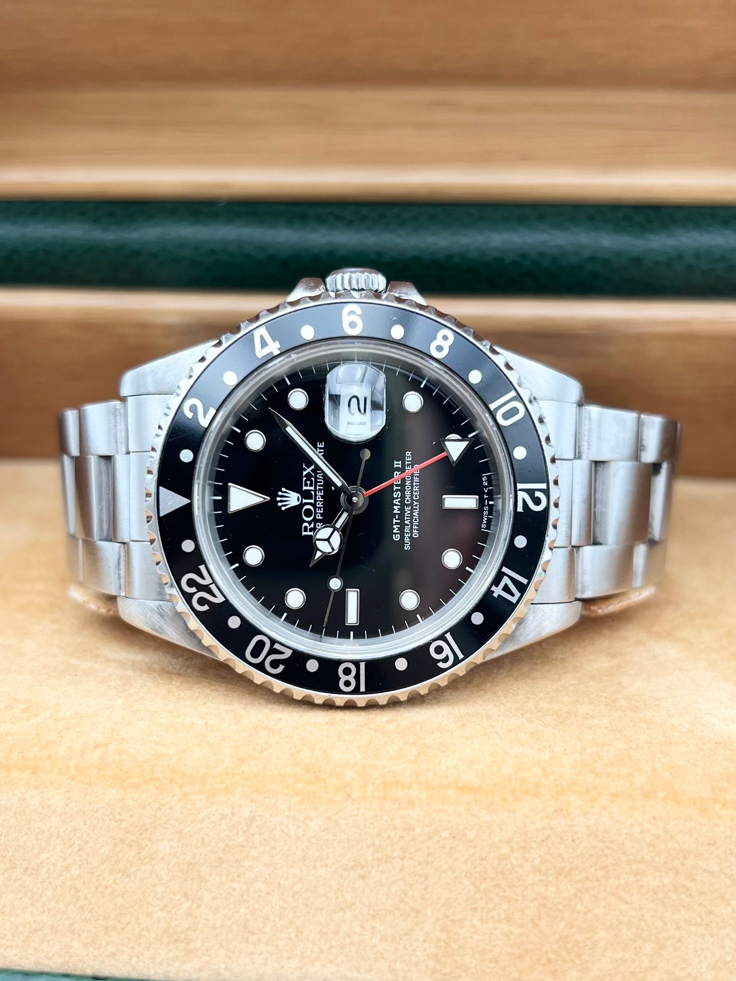 Rolex GMT-Master II 16710
