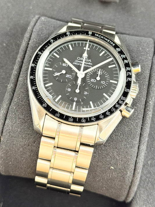 Omega Speedmaster Moonwatch Professional