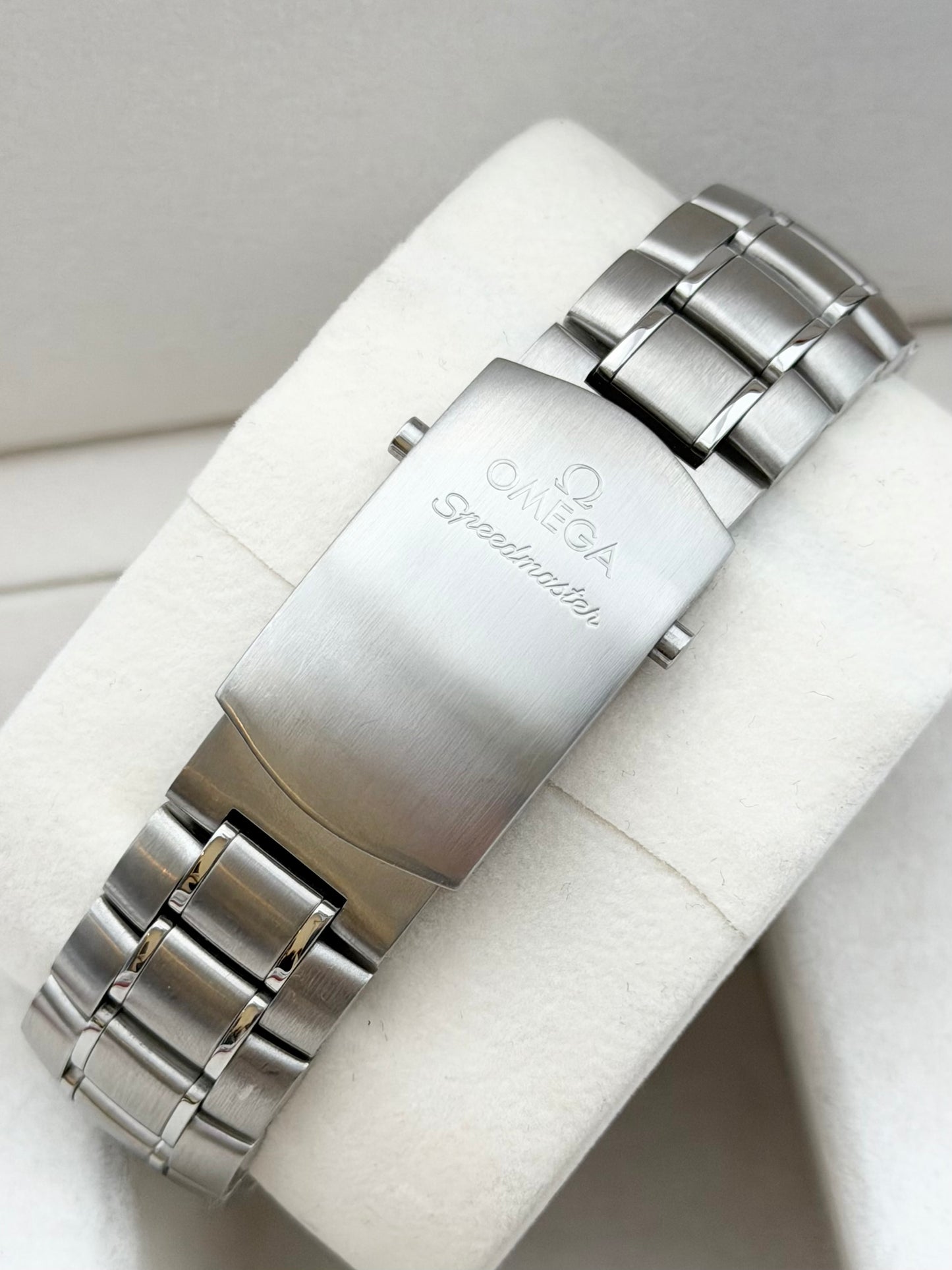 Omega Speedmaster Broad Arrow
