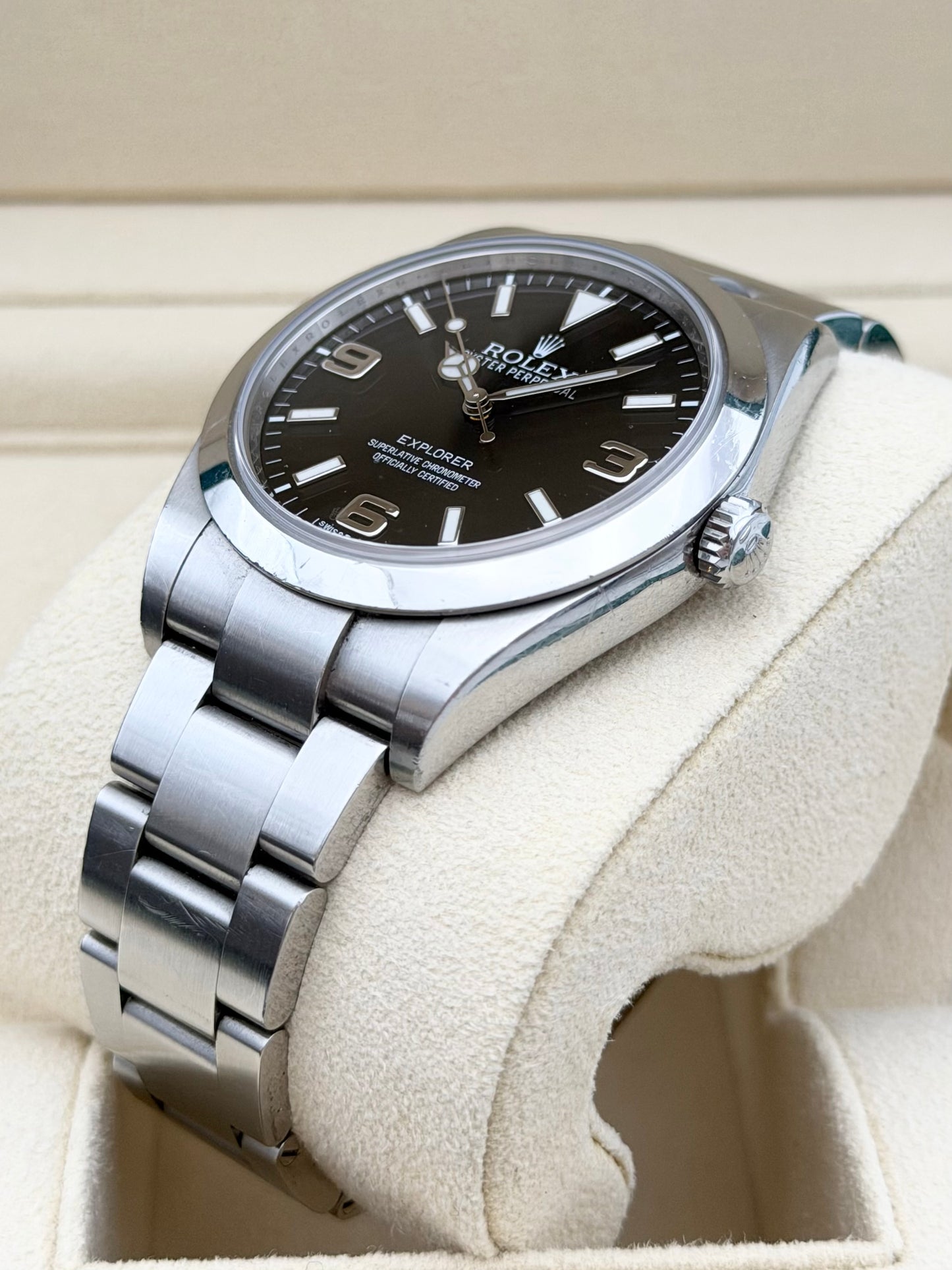 Rolex Explorer 214270